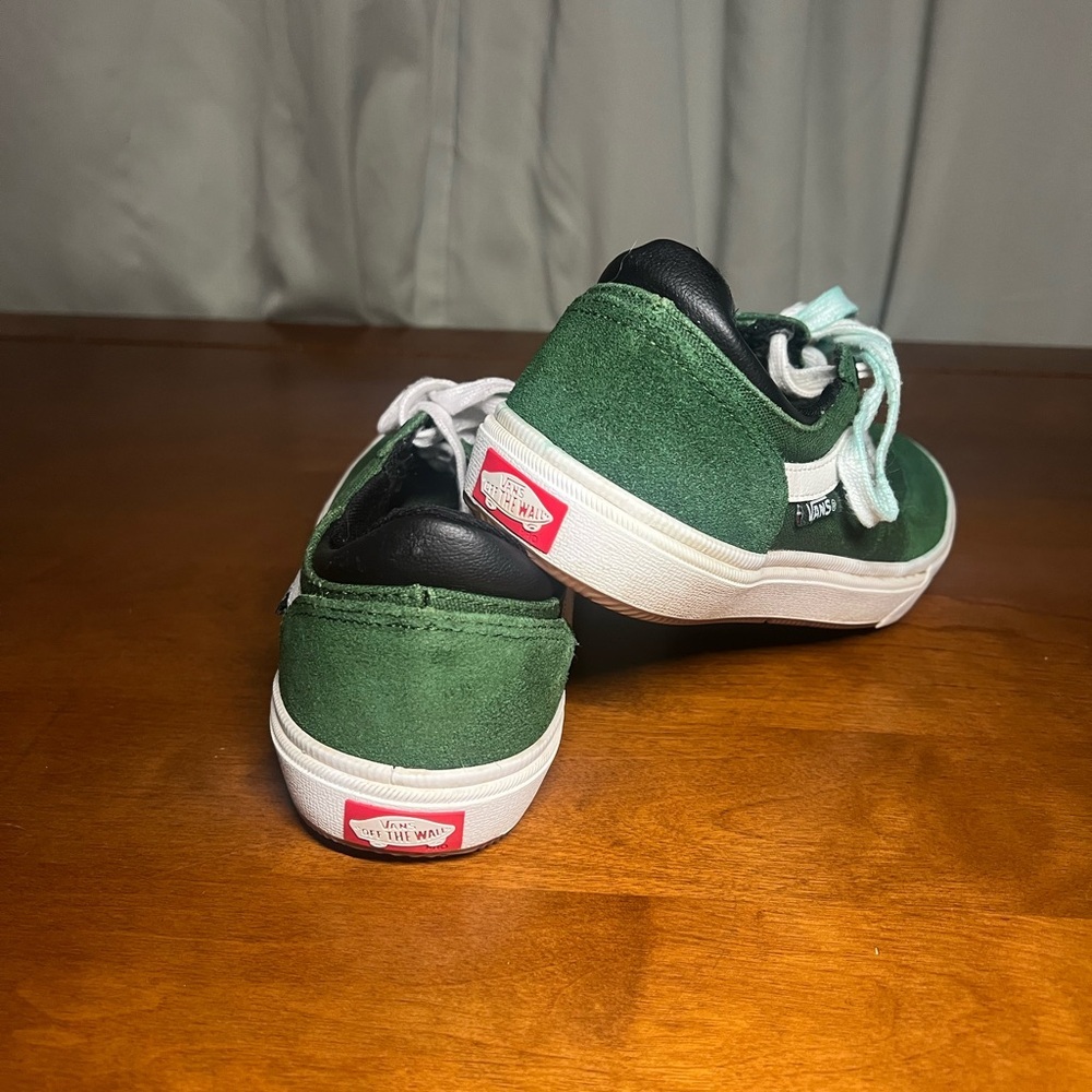 Vans Green and White Men's Sneakers - Picture 2 of 8